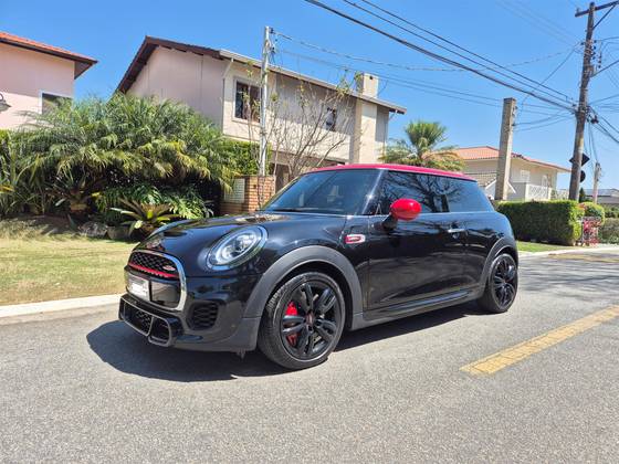 MINI COOPER 2.0 16V TWINPOWER GASOLINA JOHN COOPER WORKS 2P STEPTRONIC MINI COOPER 2.0 16V TWINPOWER GASOLINA JOHN COOPER WORKS 2P STEPTRONIC